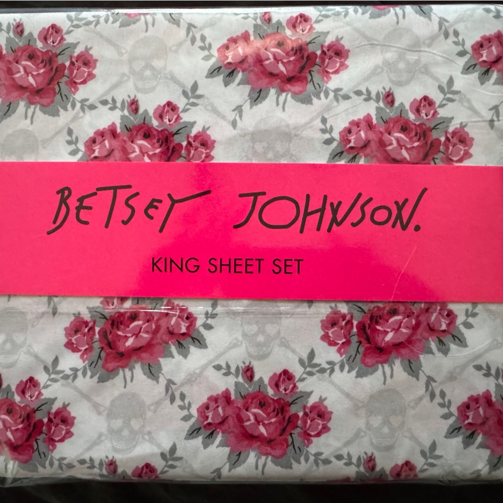 Betsey Johnson King Sheet Set - Red Floral with skulls on White